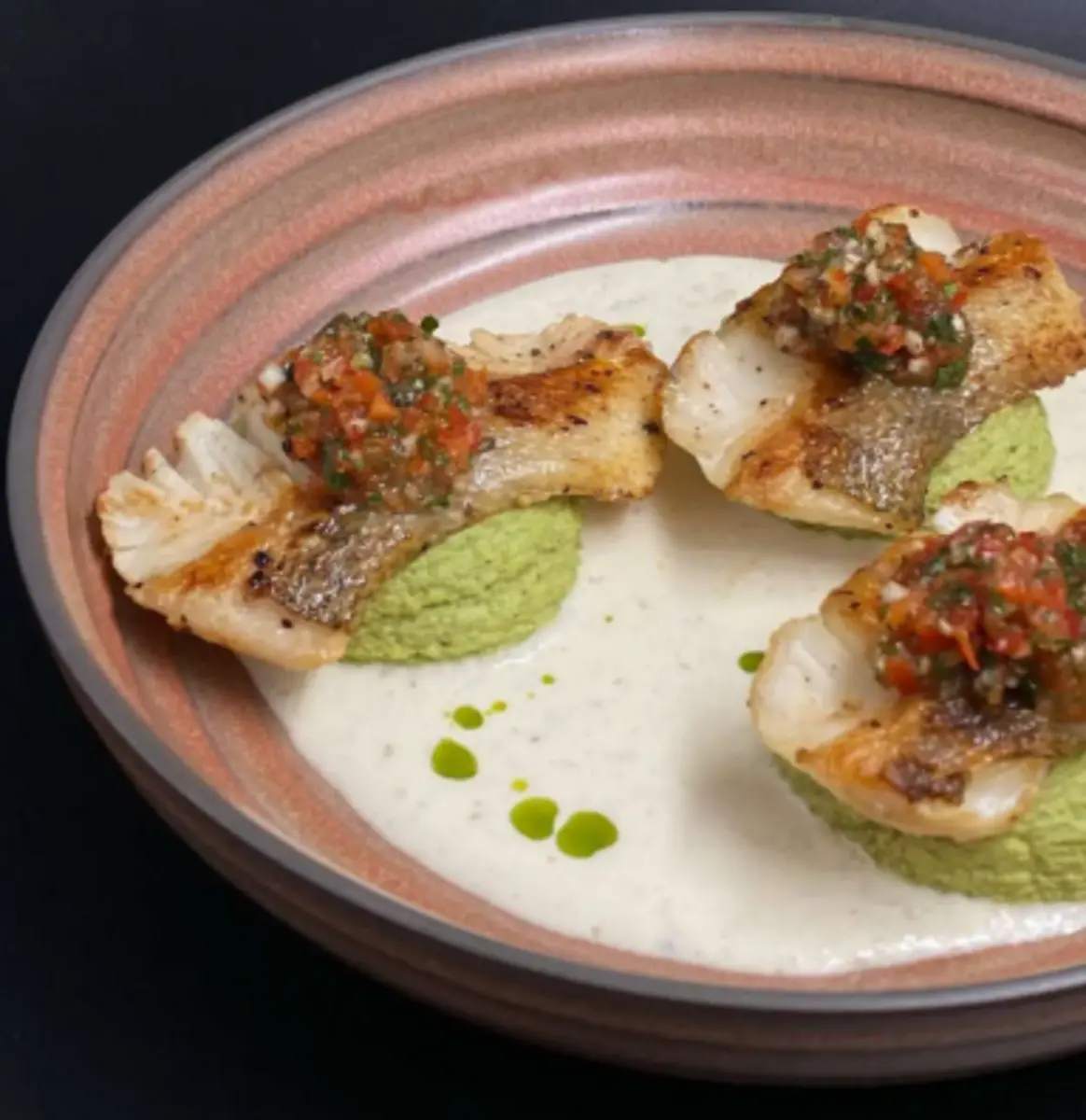 Филе судака с пюре из брокколи