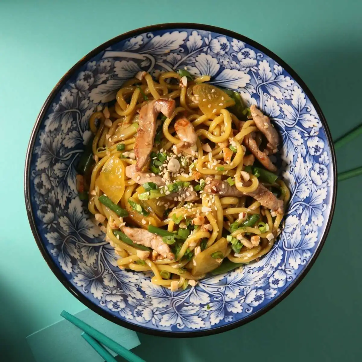 РАМЕН СО СВИНИНОЙ В СОУСЕ ТЕРИЯКИ