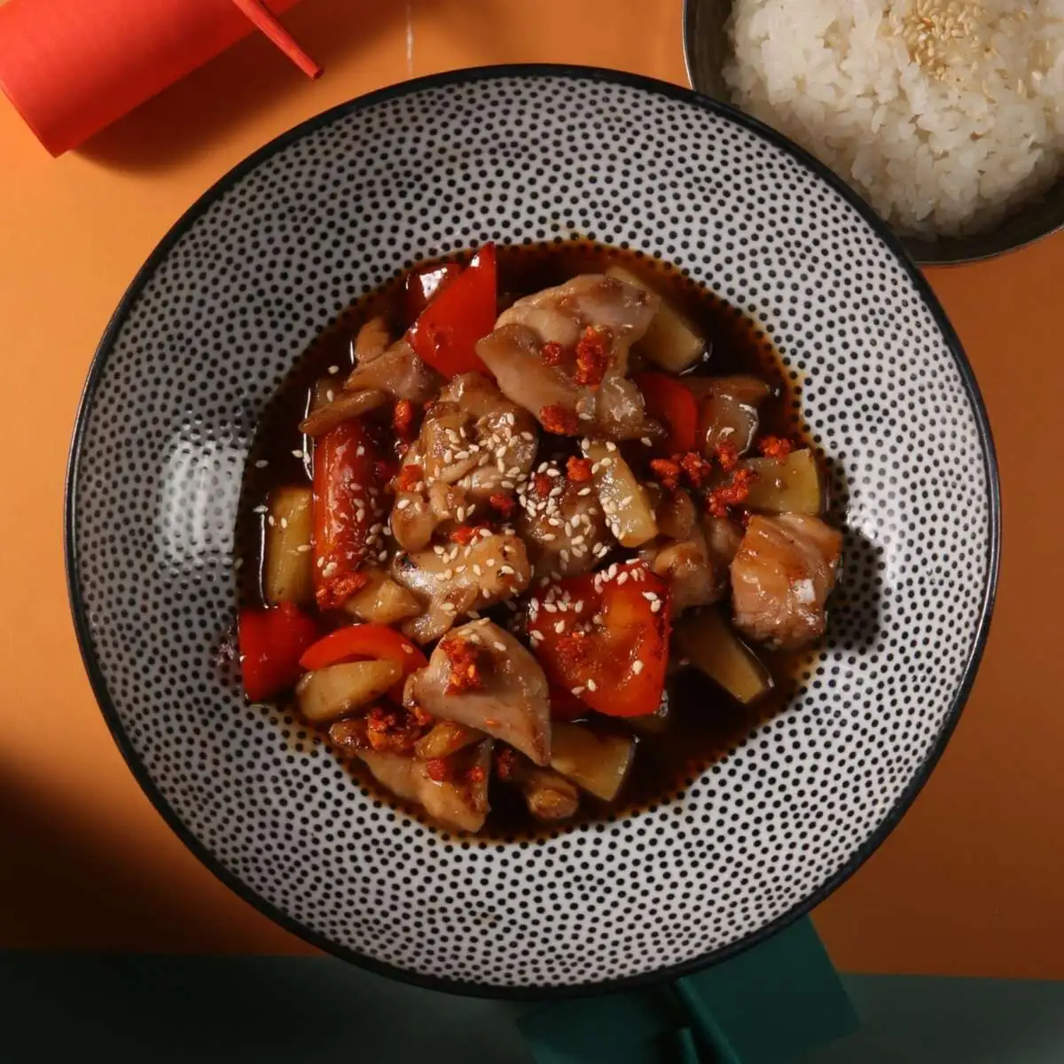 ЦЫПЛЕНОК КОУЛУН  В КИСЛО-СЛАДКОМ