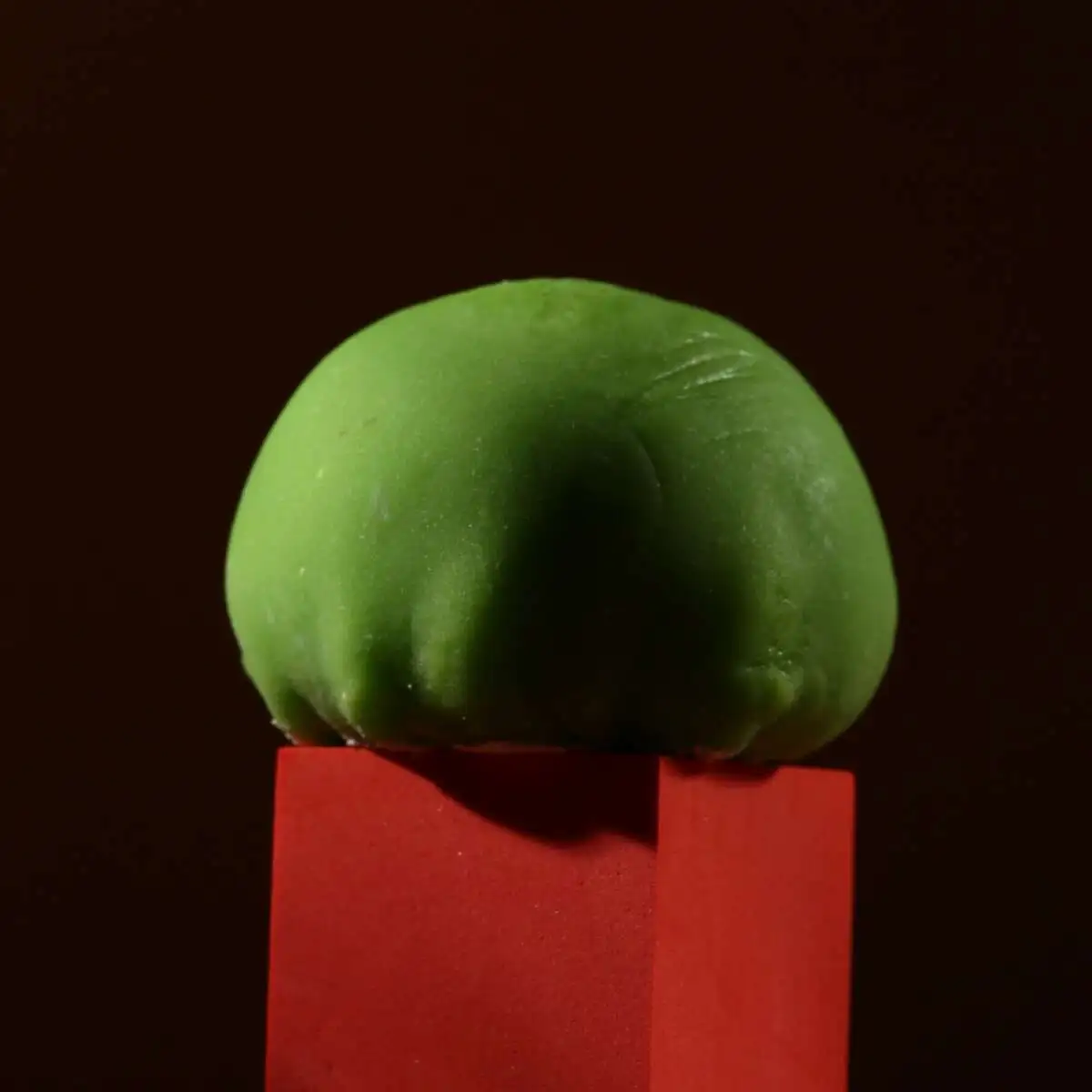 МОТИ ФИСТАШКА-МАЛИНА