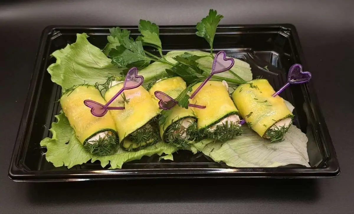 Рулетики из цукини