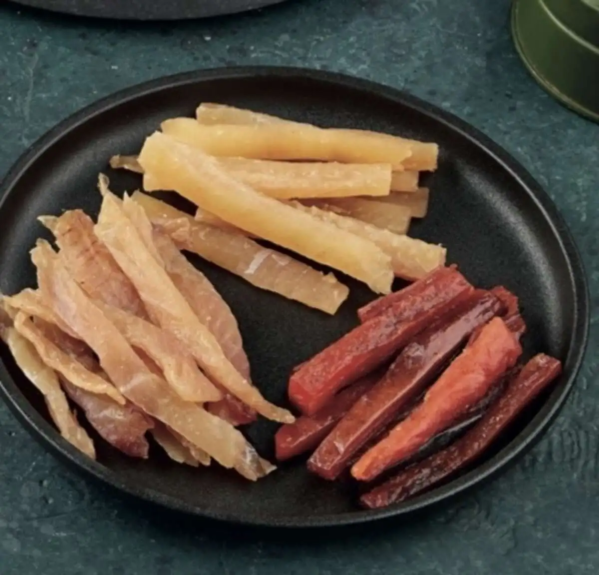 Вяленые рыбные палочки