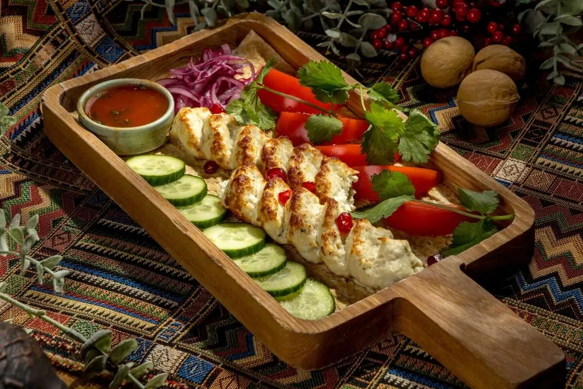 Кебаб из индейки сыром моцарелла