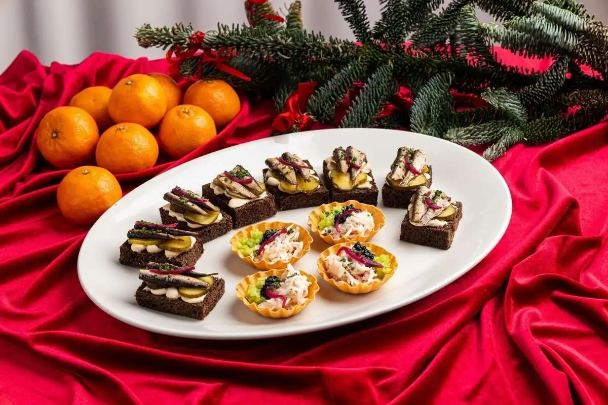 Набор закусок (бутеры, тарталетки)