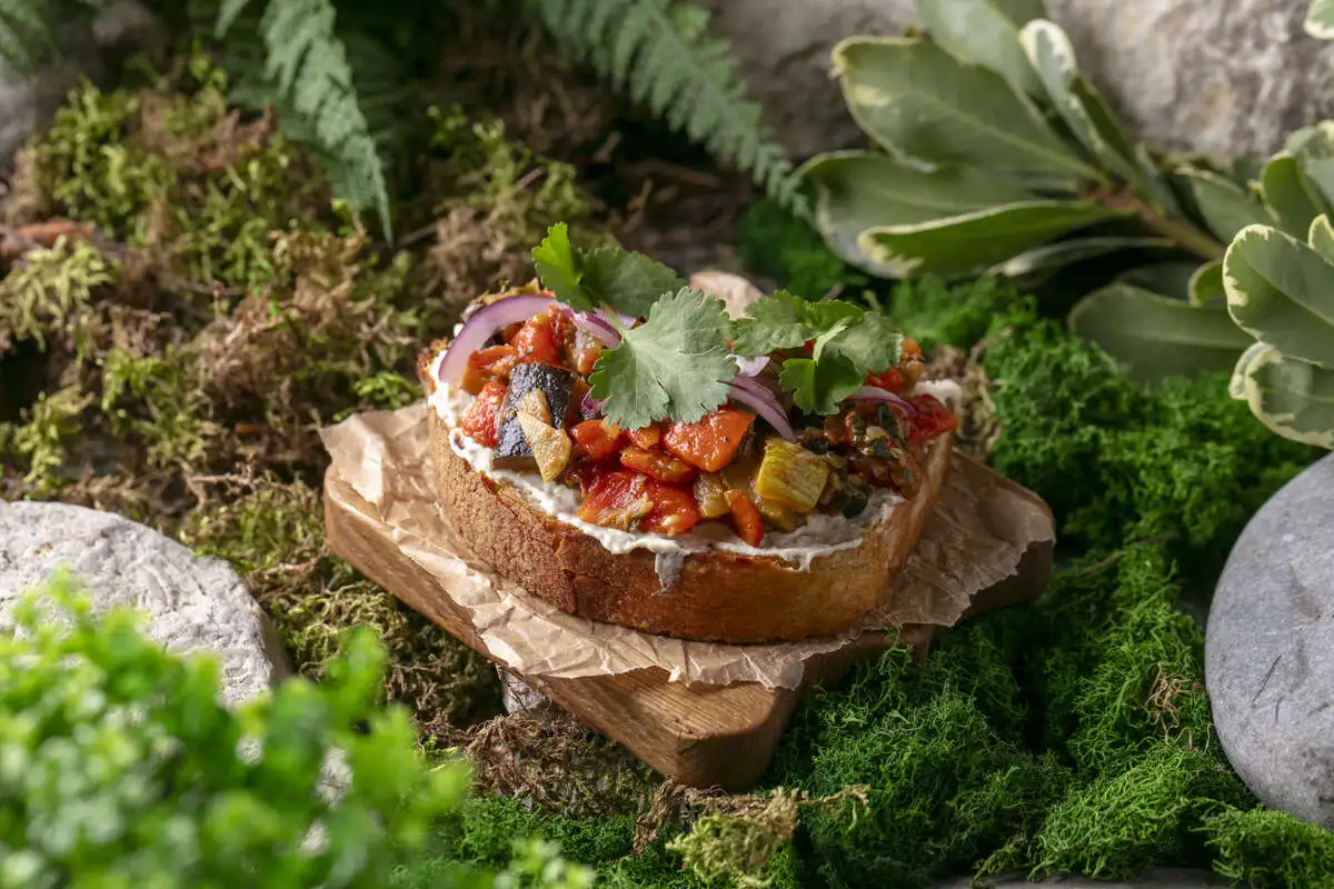 Брускетта Аджапсандал (115 гр)