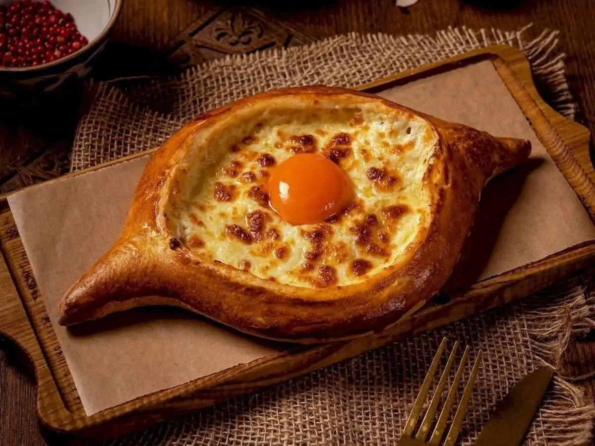 Хачапури по-аджарски (330 гр)