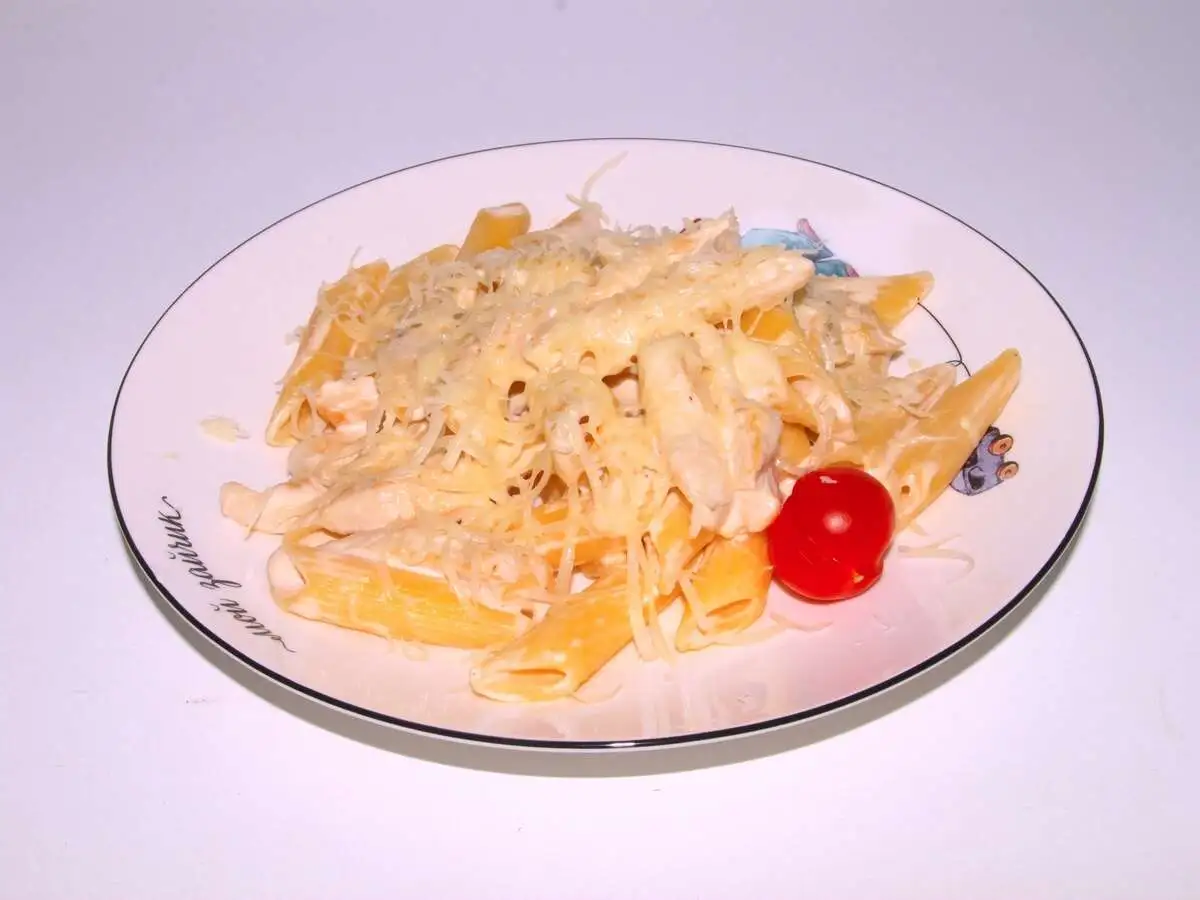 Паста с курицей (200 гр)