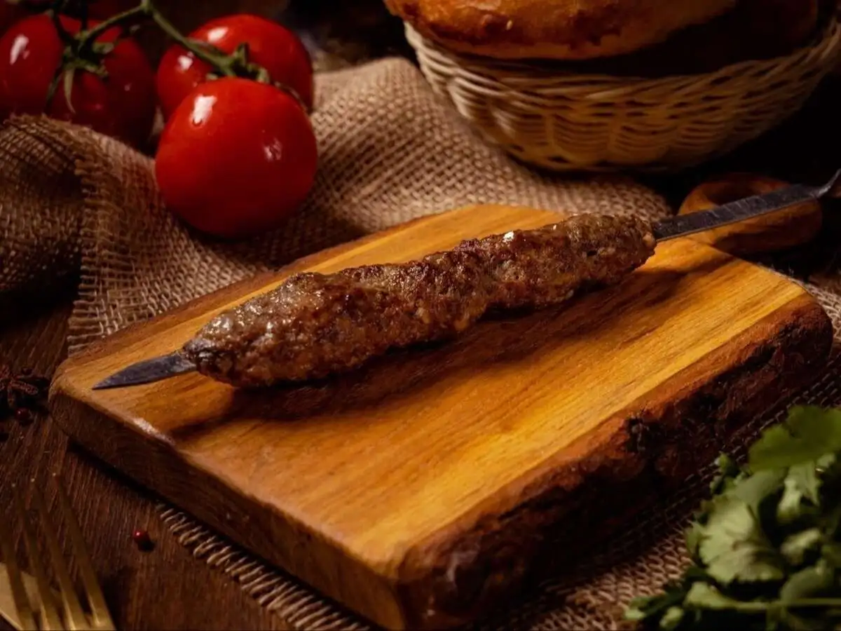 Люля-кебаб из рубленой баранины (80/20/10 гр)