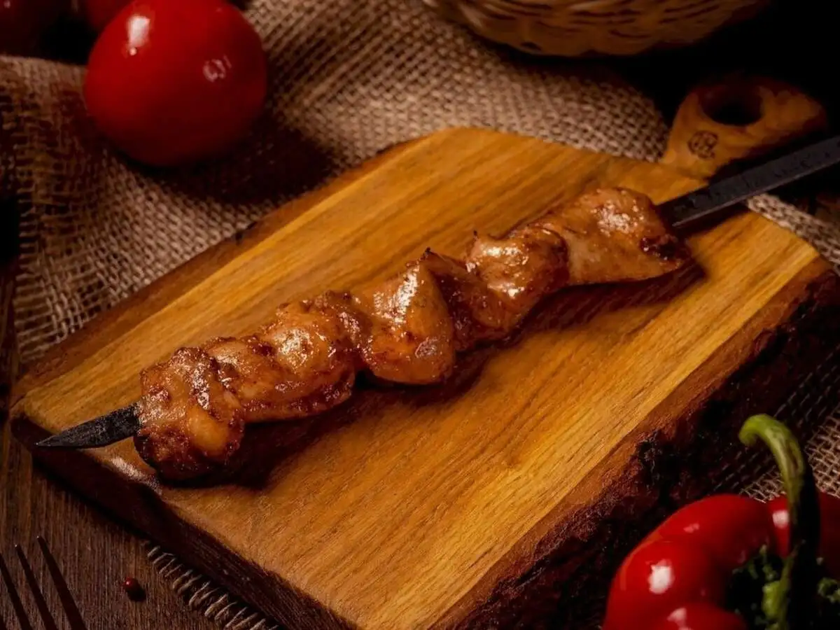 Шашлык из куриного филе (80/20/10 гр)