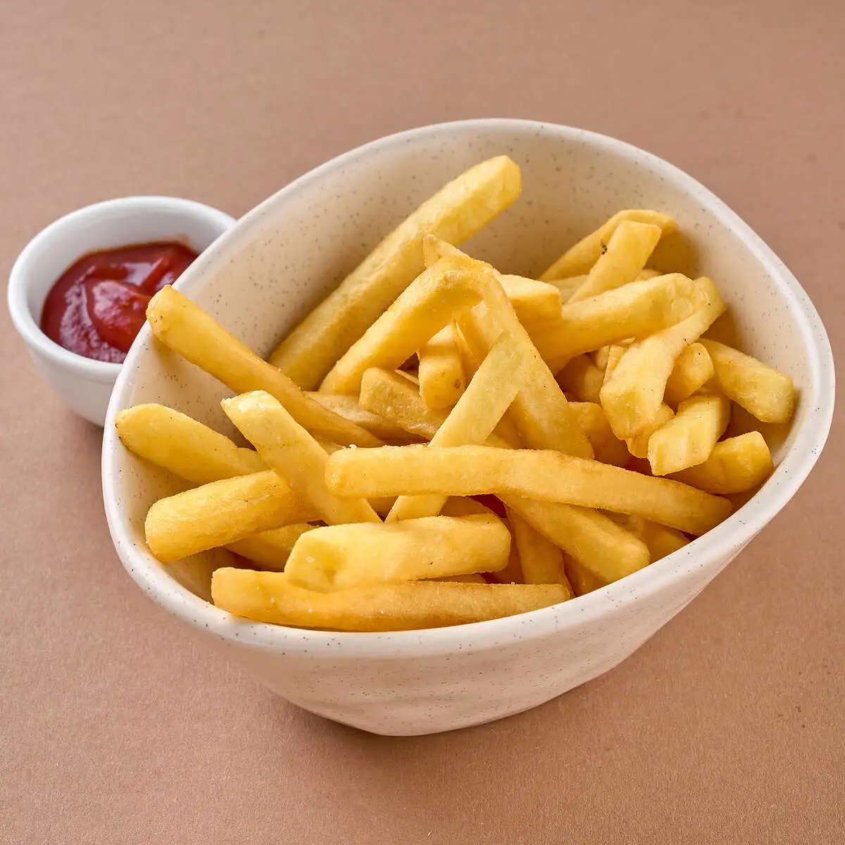 Картофель фри с соусом