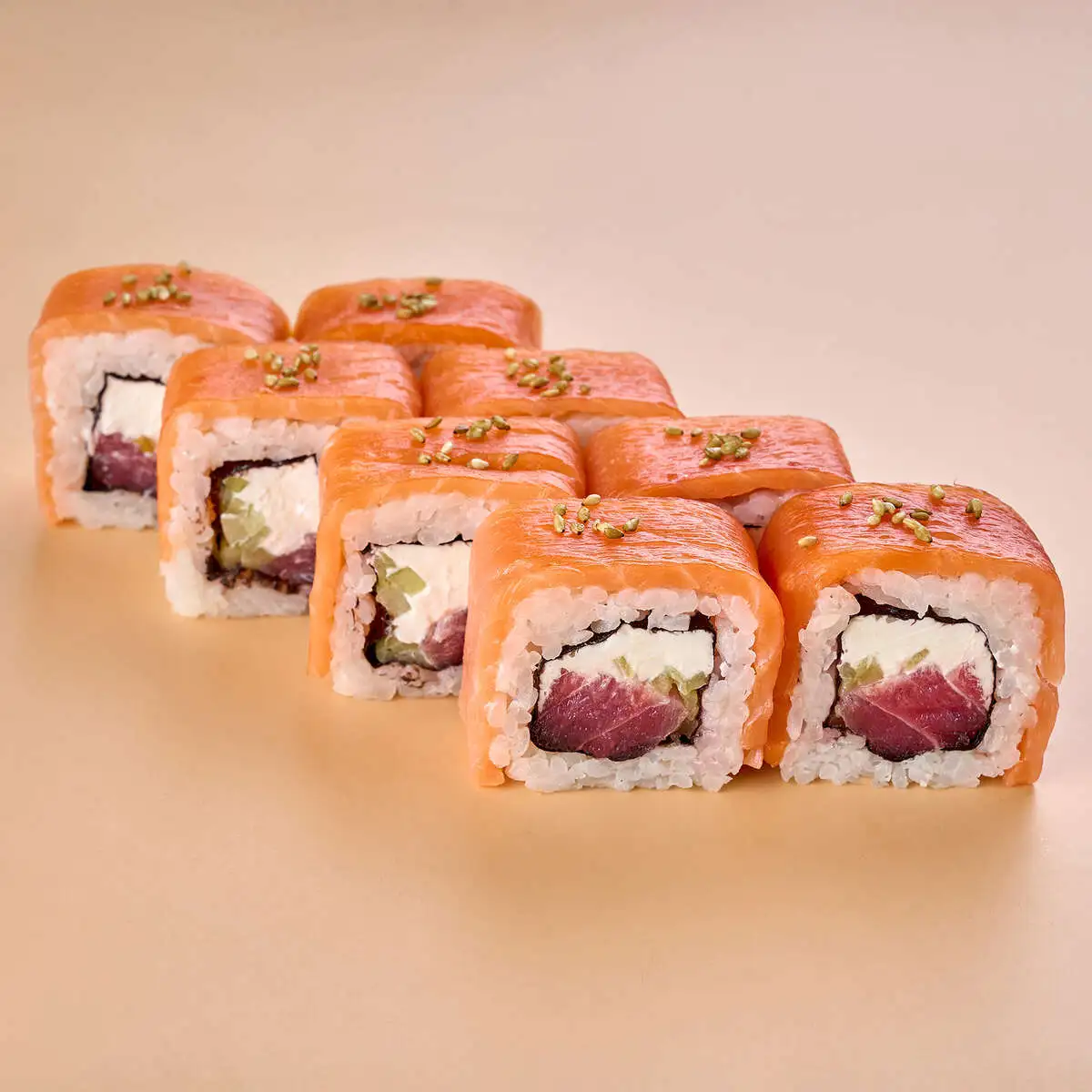 Филадельфия с тунцом и лососем