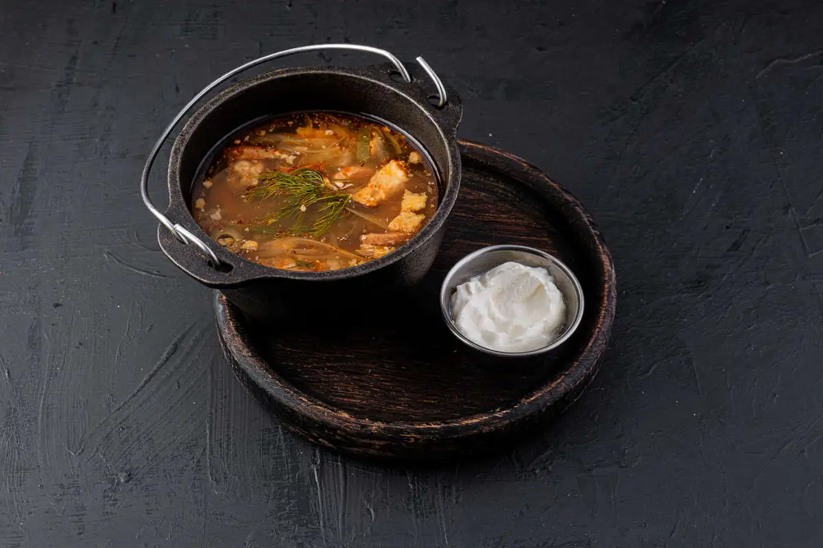 Солянка мясная