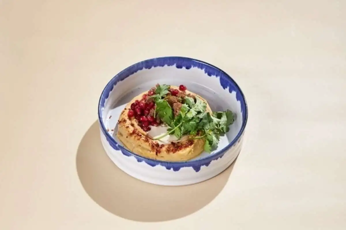 Хумус с жареным ягненком 