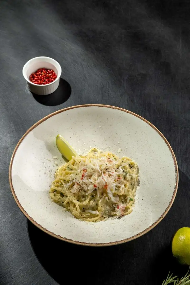  Спагетти с крабом и сливочным соусом