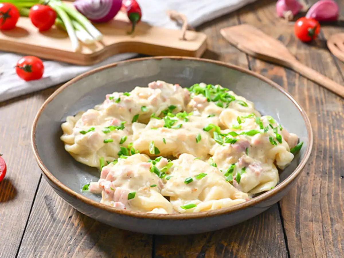 Вареники с картофелем и шкварками