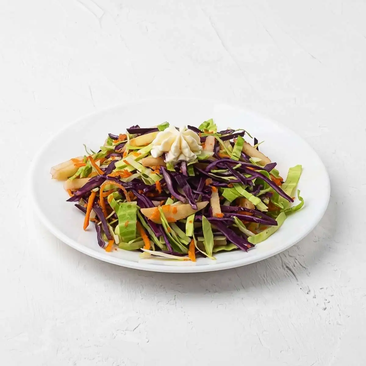 Салат Коул Слоу с яблоком