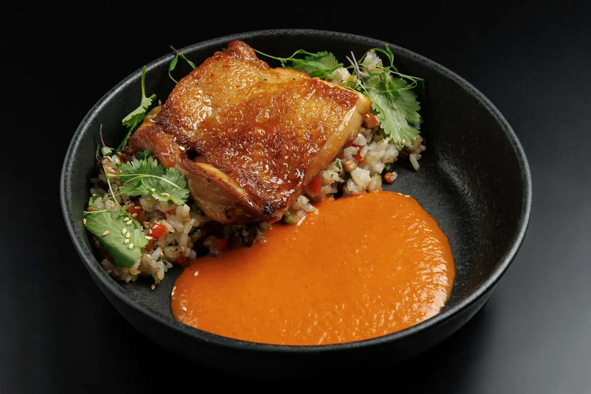 Цыпленок в соусе Карри