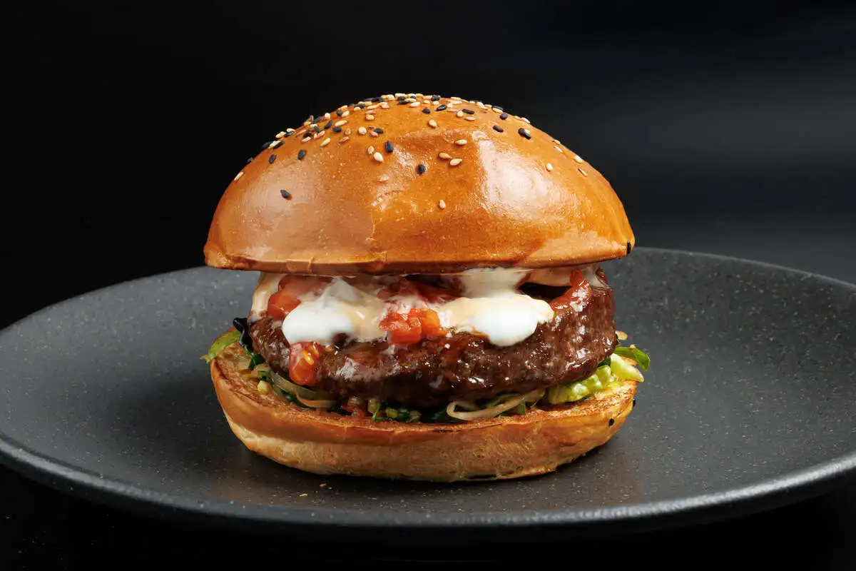 Бургер в азиатском стиле