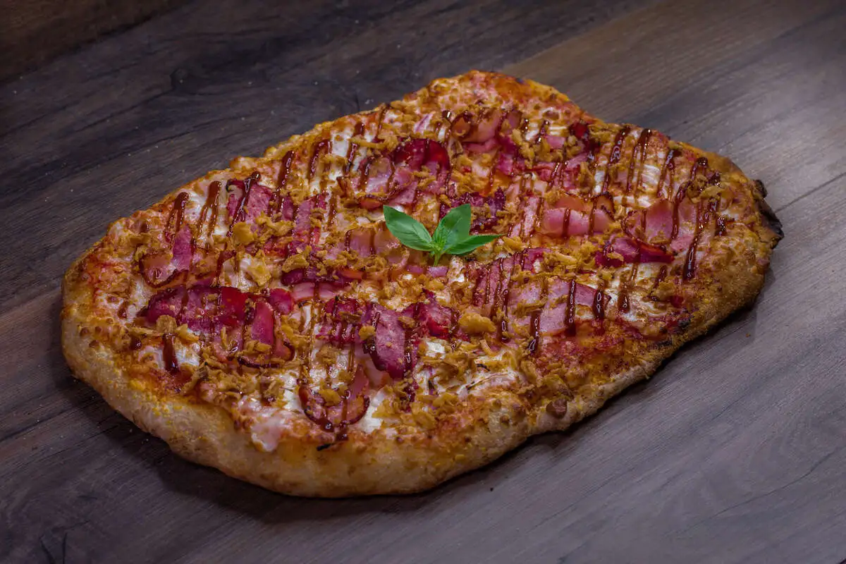 Поджарый бекон