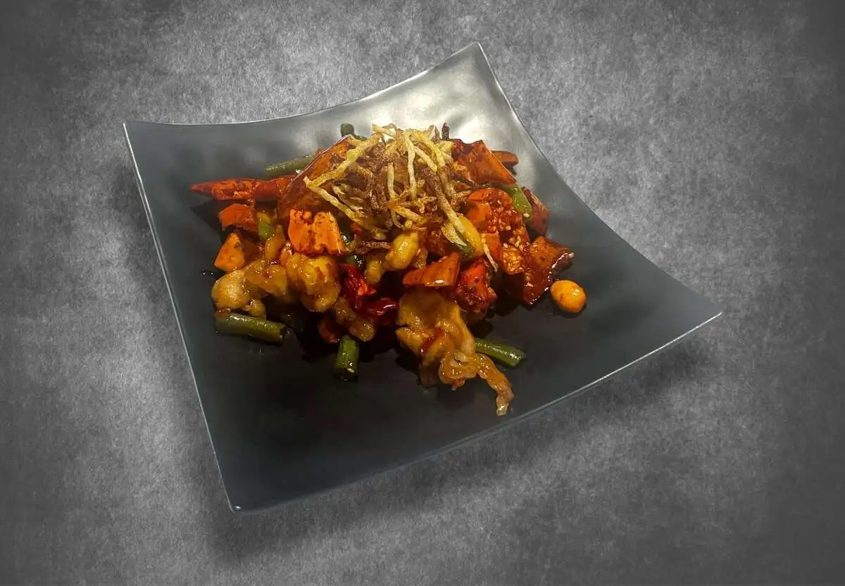 Курица с орехами -