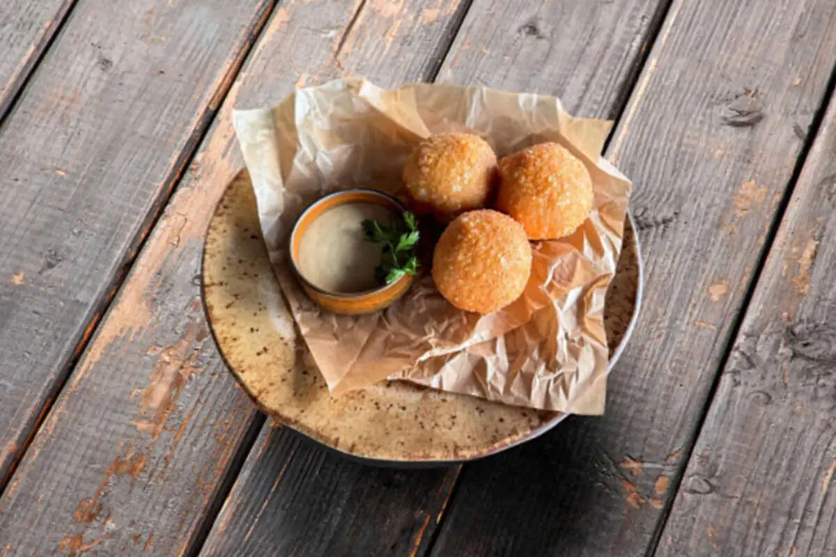 Беляши с мраморной говядиной