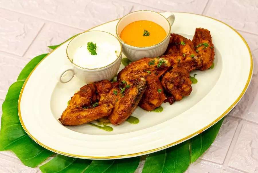 GRILLED CHICKEN WINGS MEAL