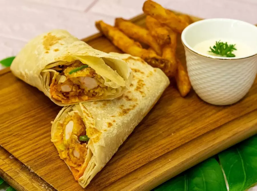 CRISPY SHRIMP WRAP