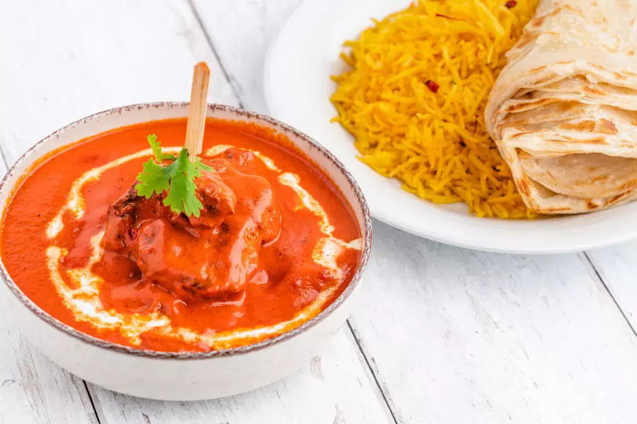 BUTTER CHICKEN WITH PARATHA