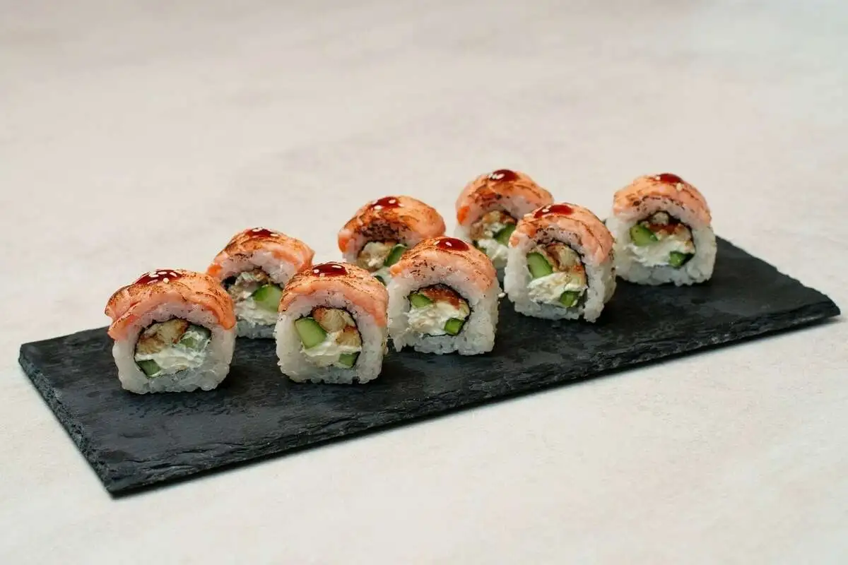 ЛОСОСЬ ГРИЛЬ РОЛЛ