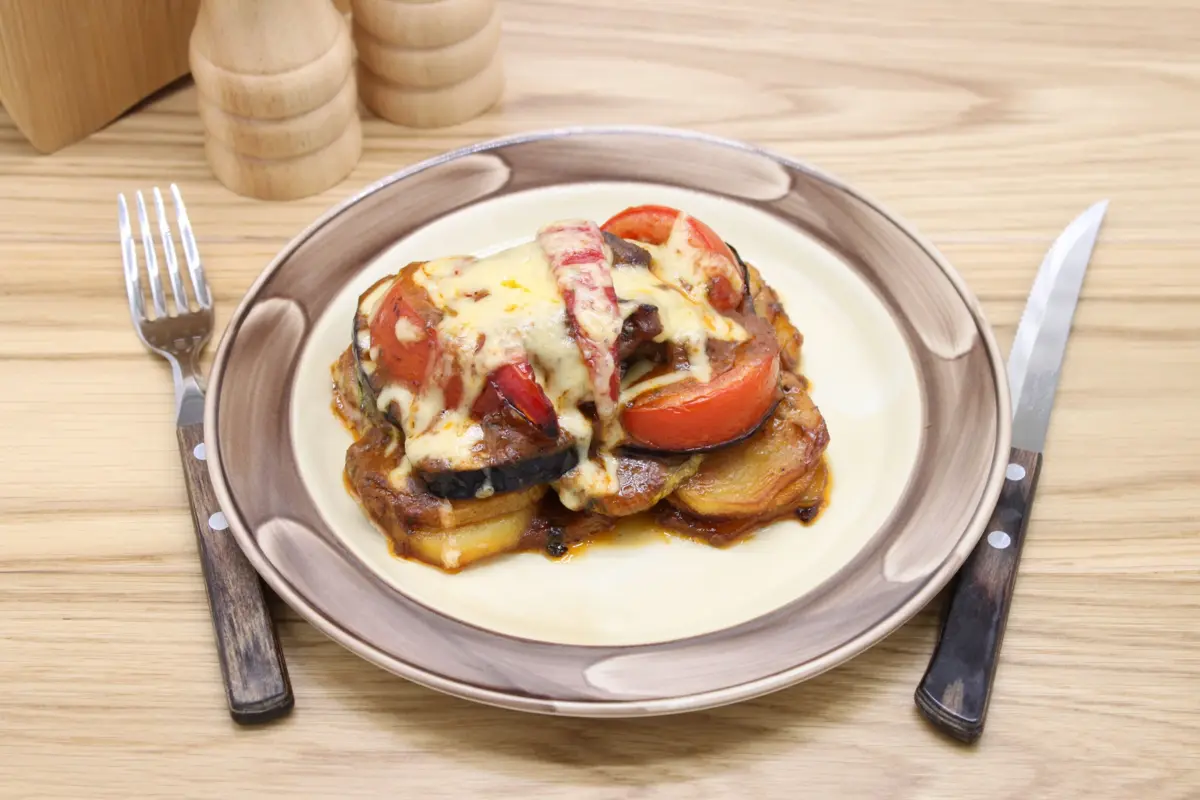 Говядина запеченная с овощами