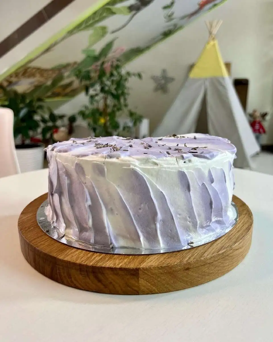 Торт Лавандовый