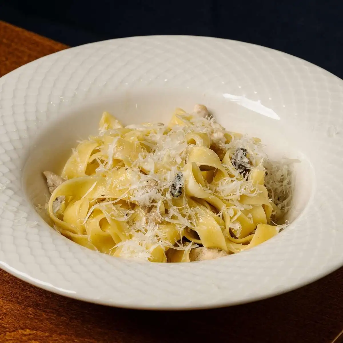  Фетучини с курицей и грибами