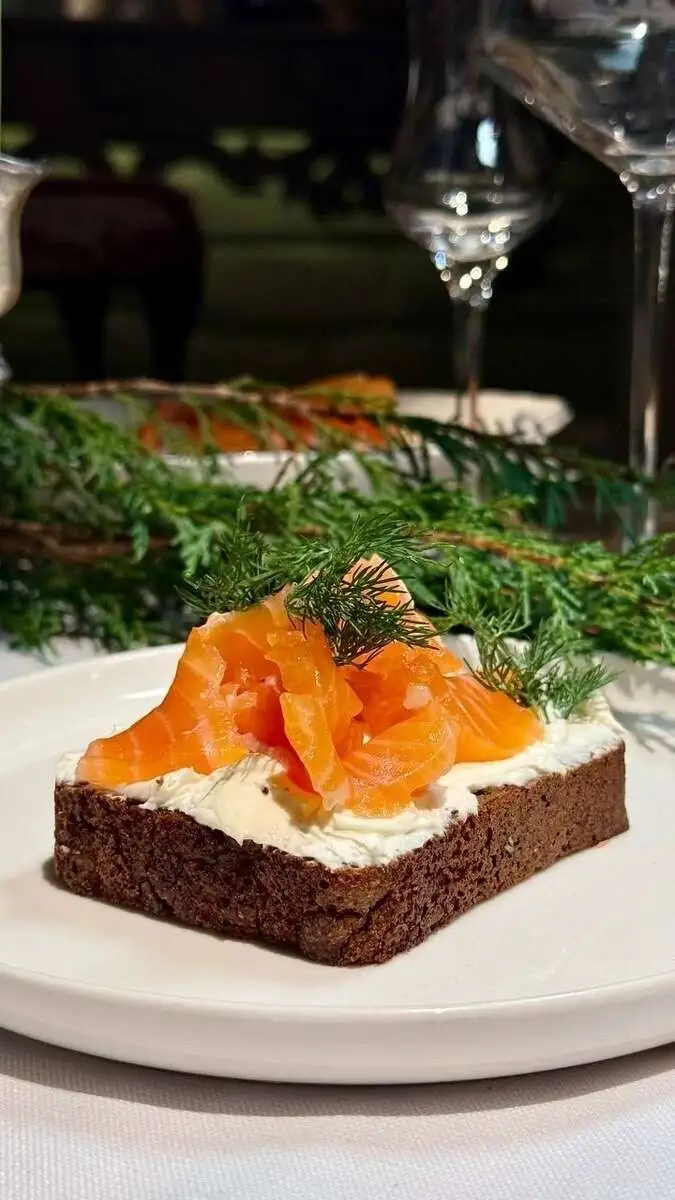 Бородинский бутерброд с Лососем