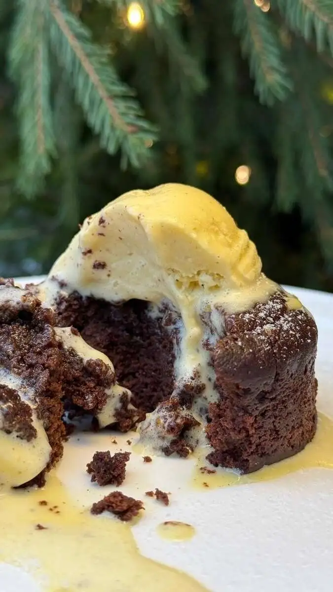 Шоколадный Брауни с мороженым 120\50