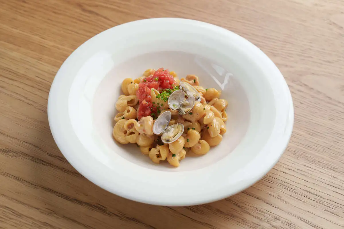 Ригатти, морепродукты, соус але олио