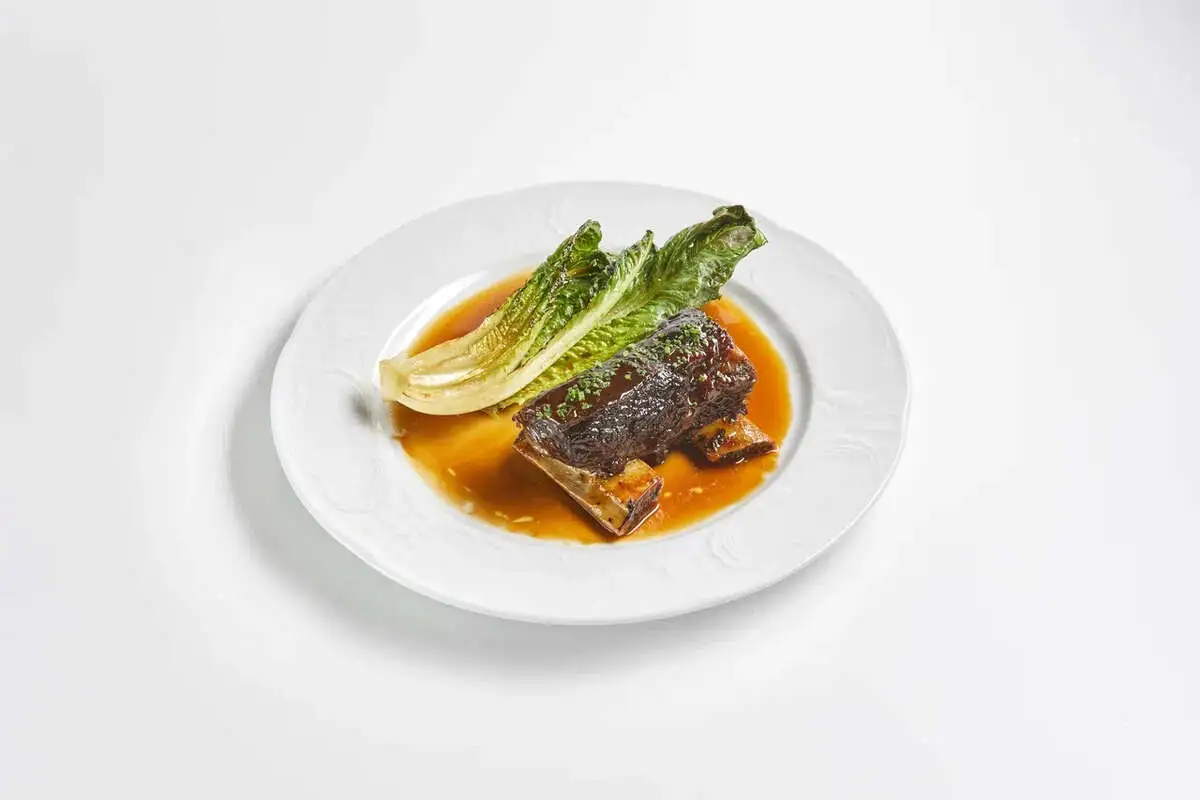 Говяжьи рёбра с хрустящим сюкрином