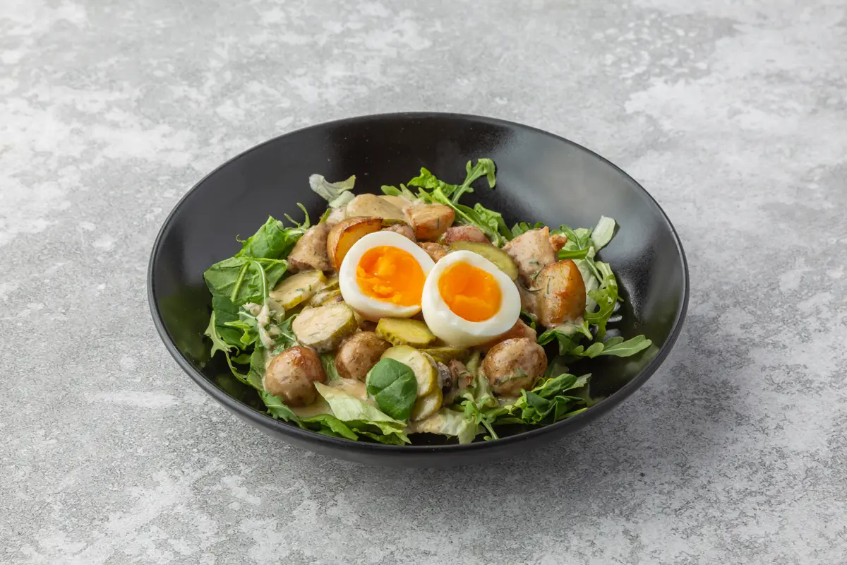 Тёплый салат с тамбовским окороком