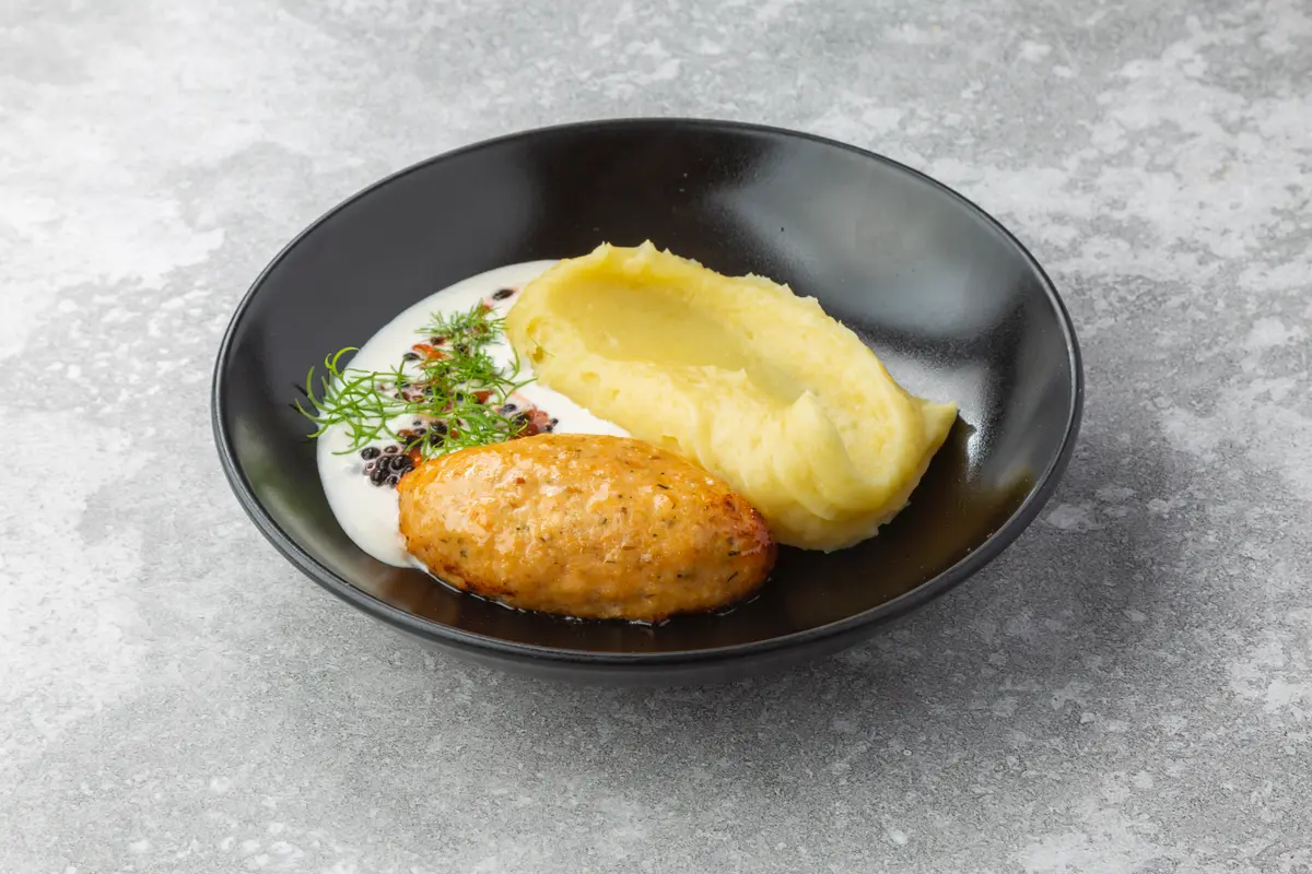 Котлета из форели и судака с пюре