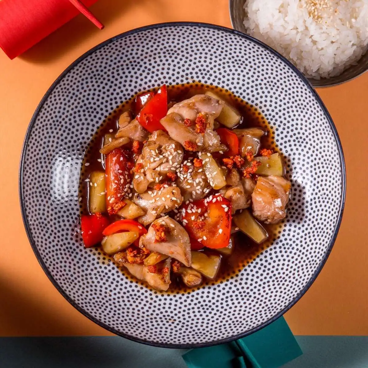 ЦЫПЛЕНОК КОУЛУН  В КИСЛО-СЛАДКОМ