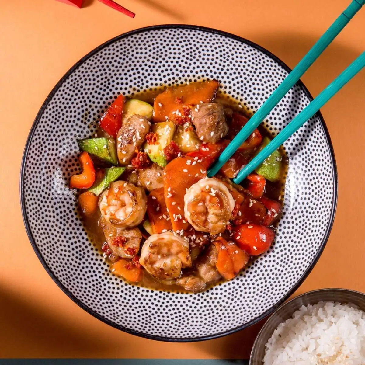 КРЕВЕТКИ С ЦЫПЛЕНКОМ ПАД ТАЙ