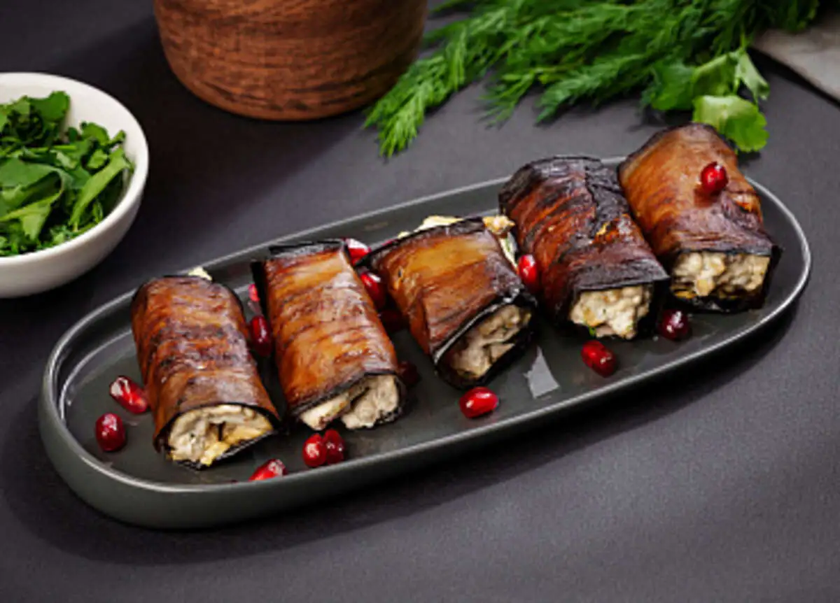 Рулетики баклажановые