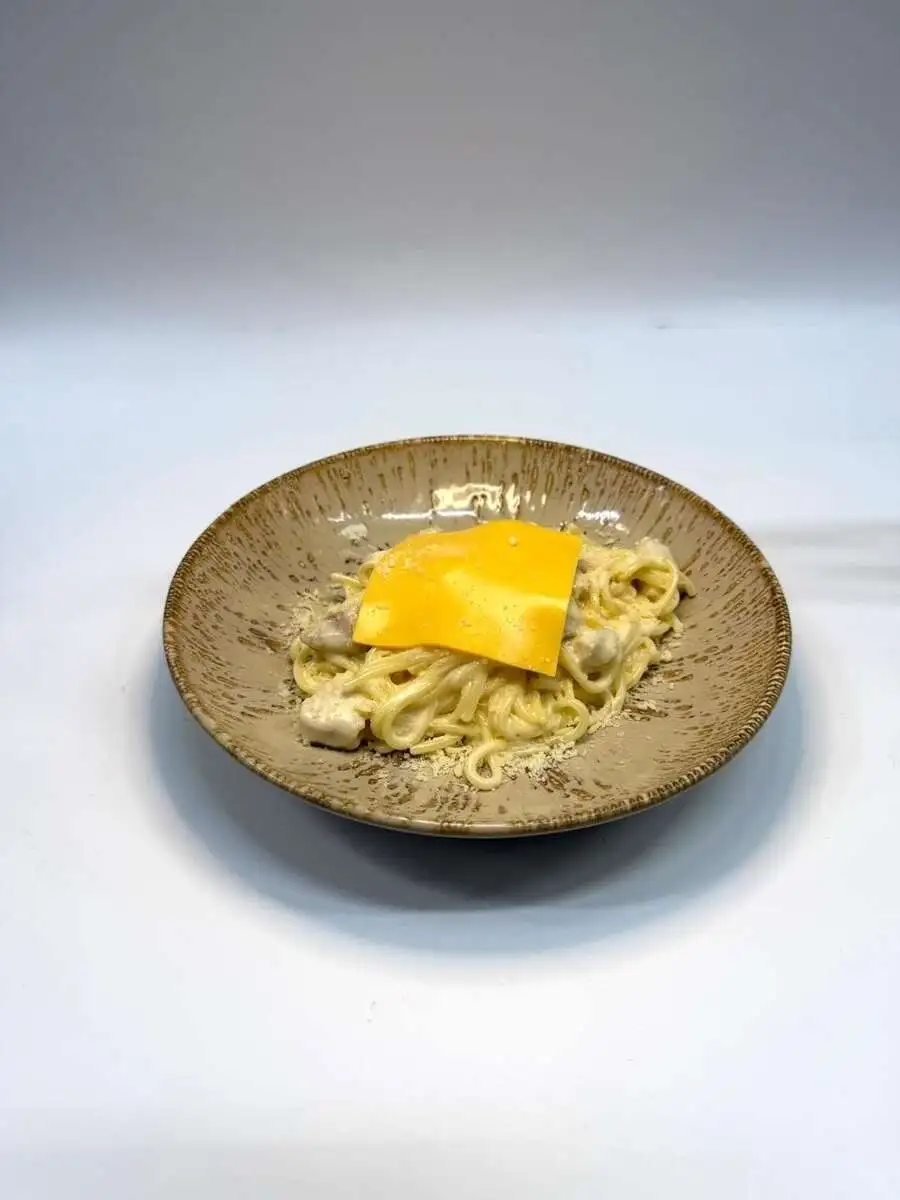 Спагетти с сыром и с курицей ДМ