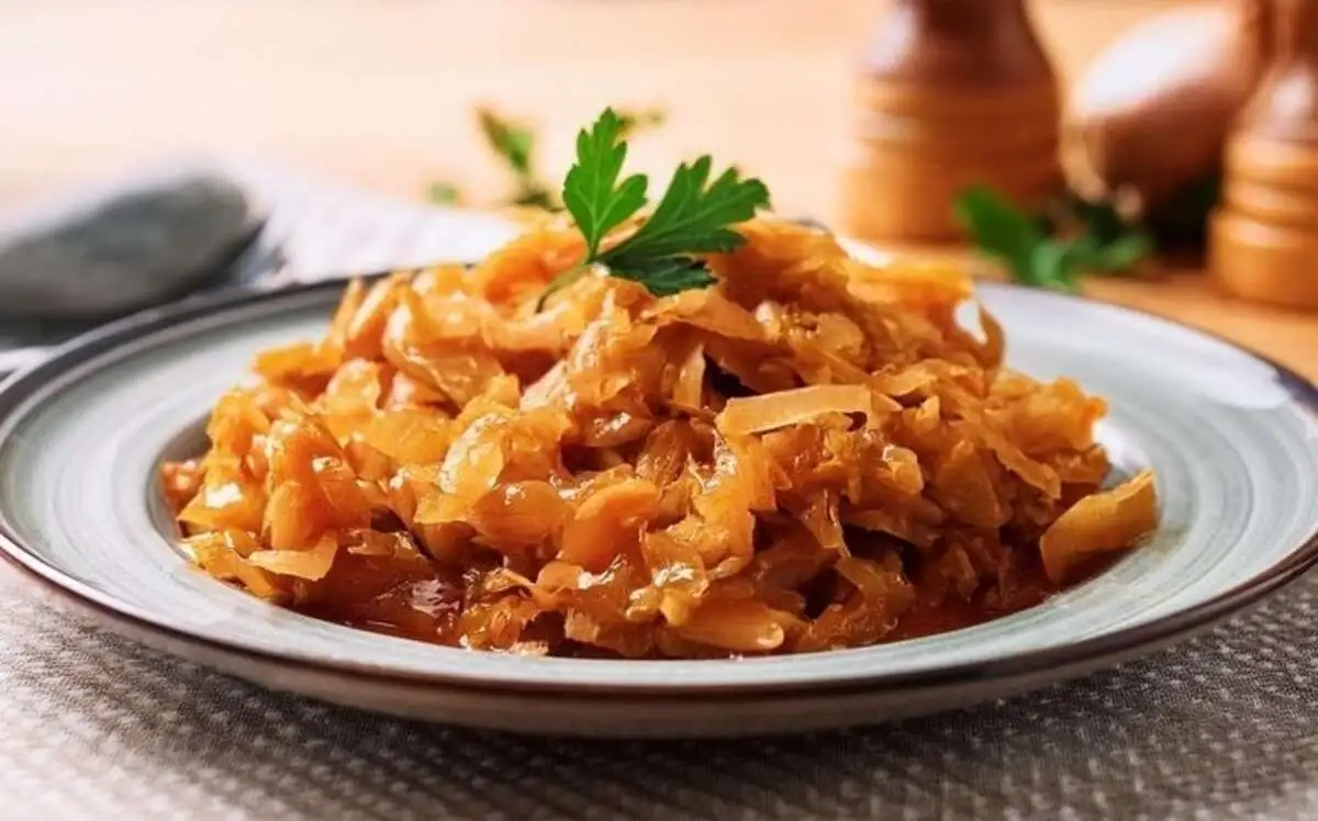 Капуста тушеная 