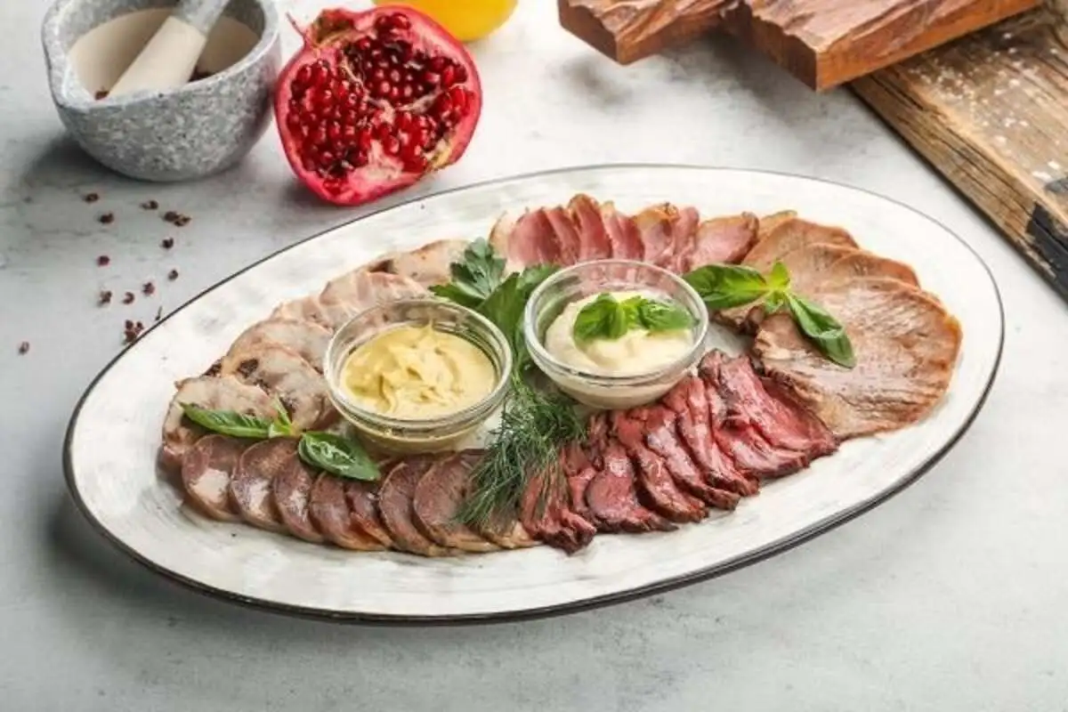 Мясное ассорти 