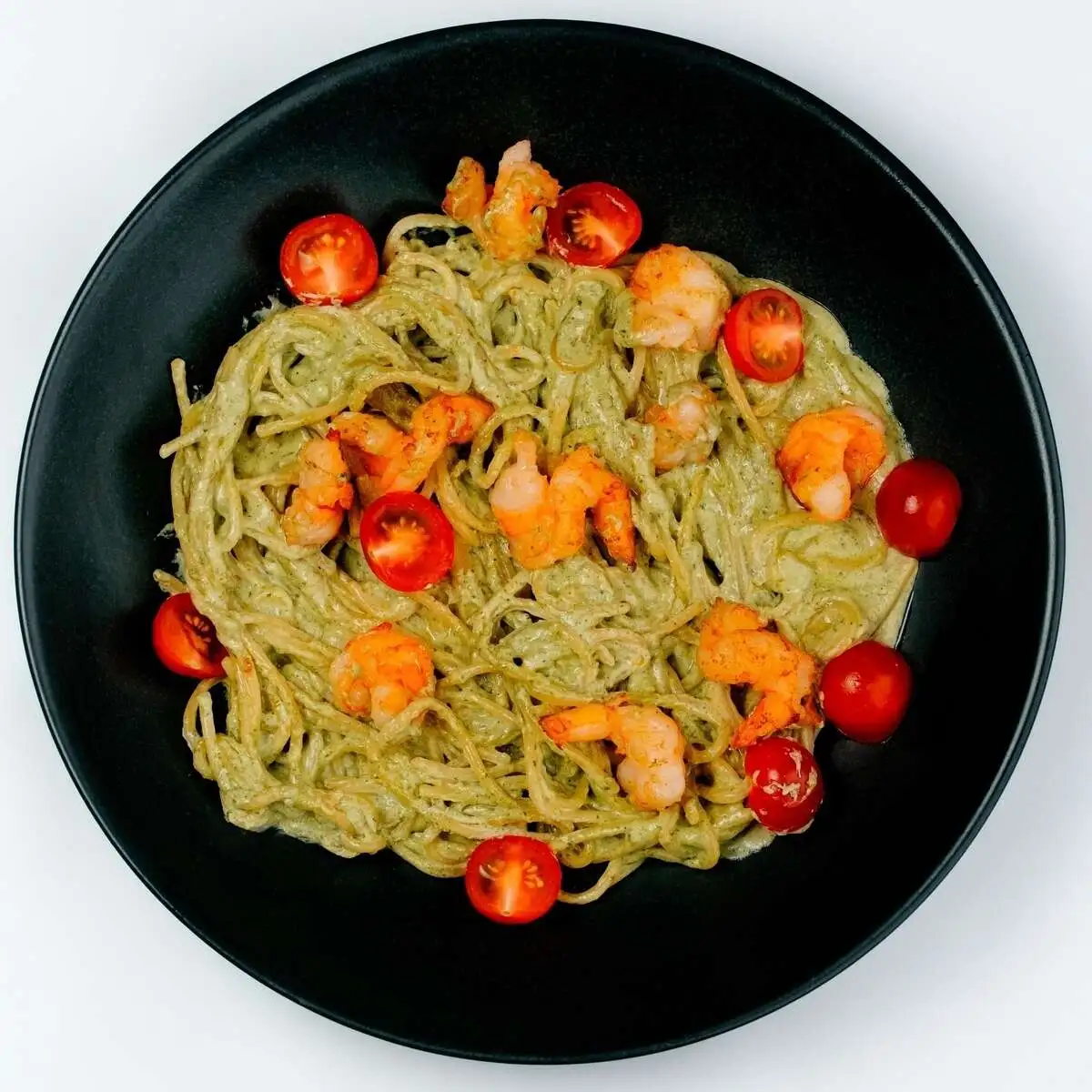Спагетти с тигровыми креветками песто 