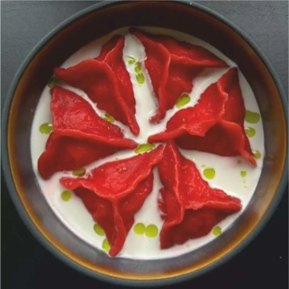 Гедза с креветкой в соусе Блючиз