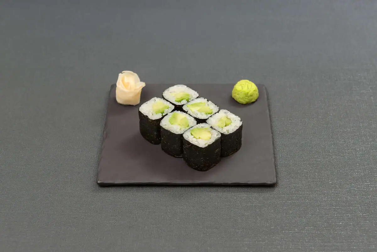 Ролл Авокадо Маки