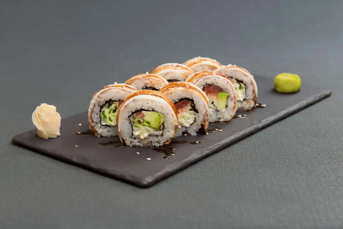 Ролл Унаги Бигаку