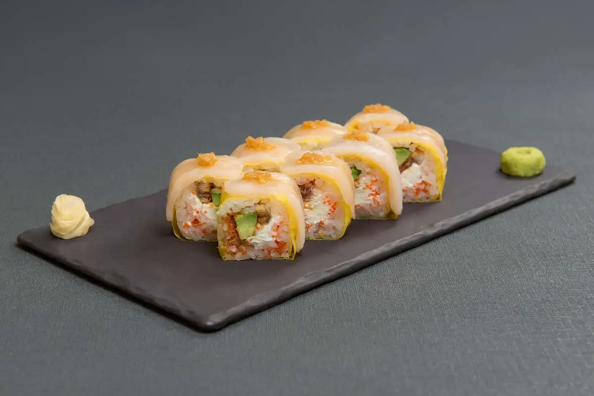 Ролл Хотатэ с креветками