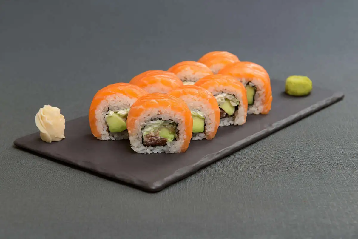 Ролл Сяке  Бигаку